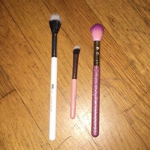 Random Makeup Brushes